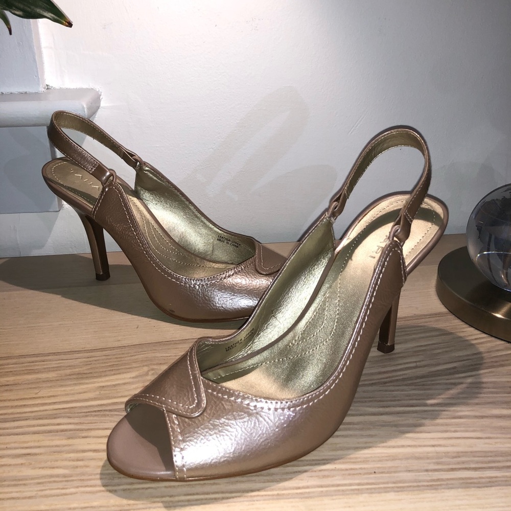 New Elie Tahari Pink Leather Heels 8 Pumps